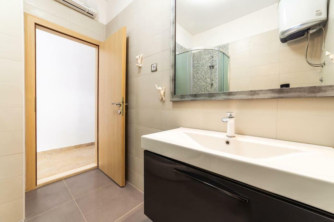 Ln New Apartment سبليت المظهر الخارجي الصورة