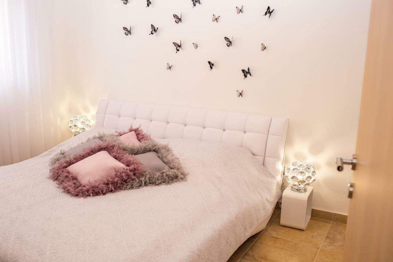 Ln New Apartment سبليت المظهر الخارجي الصورة
