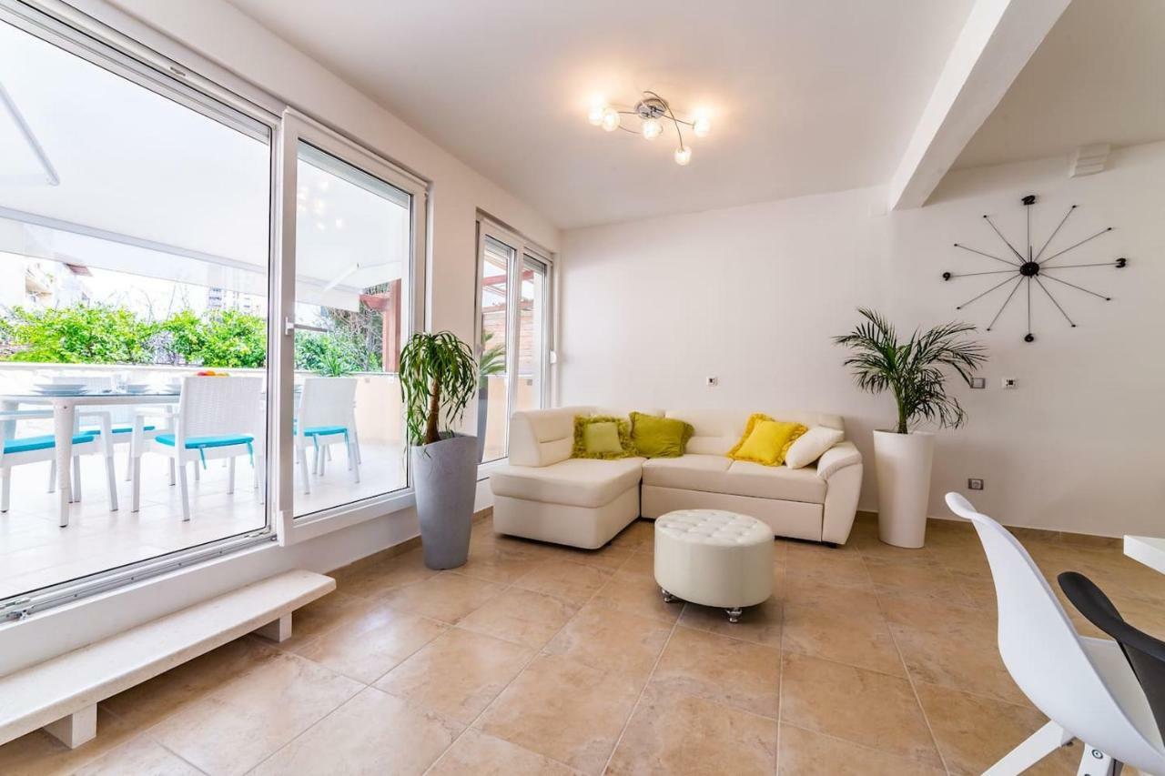 Ln New Apartment سبليت المظهر الخارجي الصورة