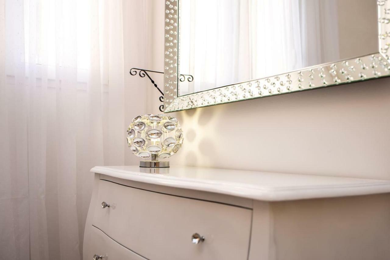 Ln New Apartment سبليت المظهر الخارجي الصورة