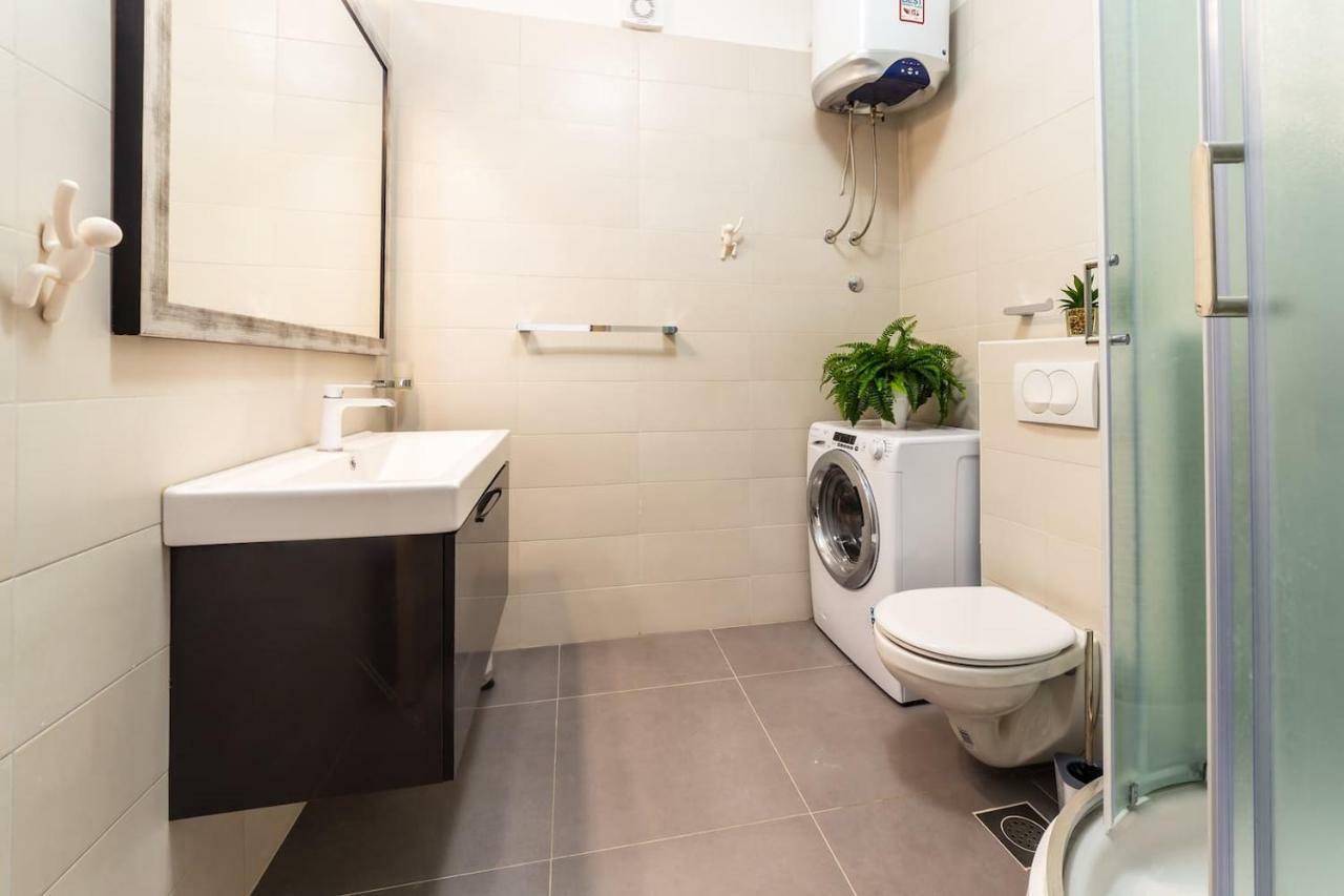 Ln New Apartment سبليت المظهر الخارجي الصورة